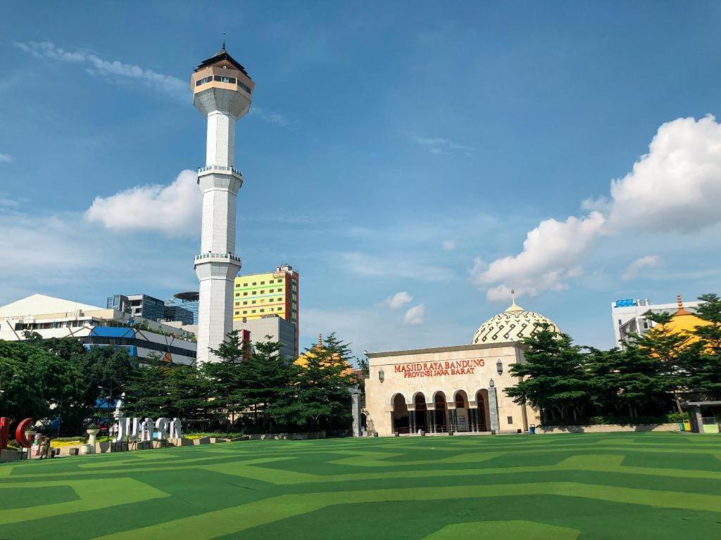 Oyo 2554 Hotel Arimbi Lama Dewi Sartika Bandung Ngoại thất bức ảnh
