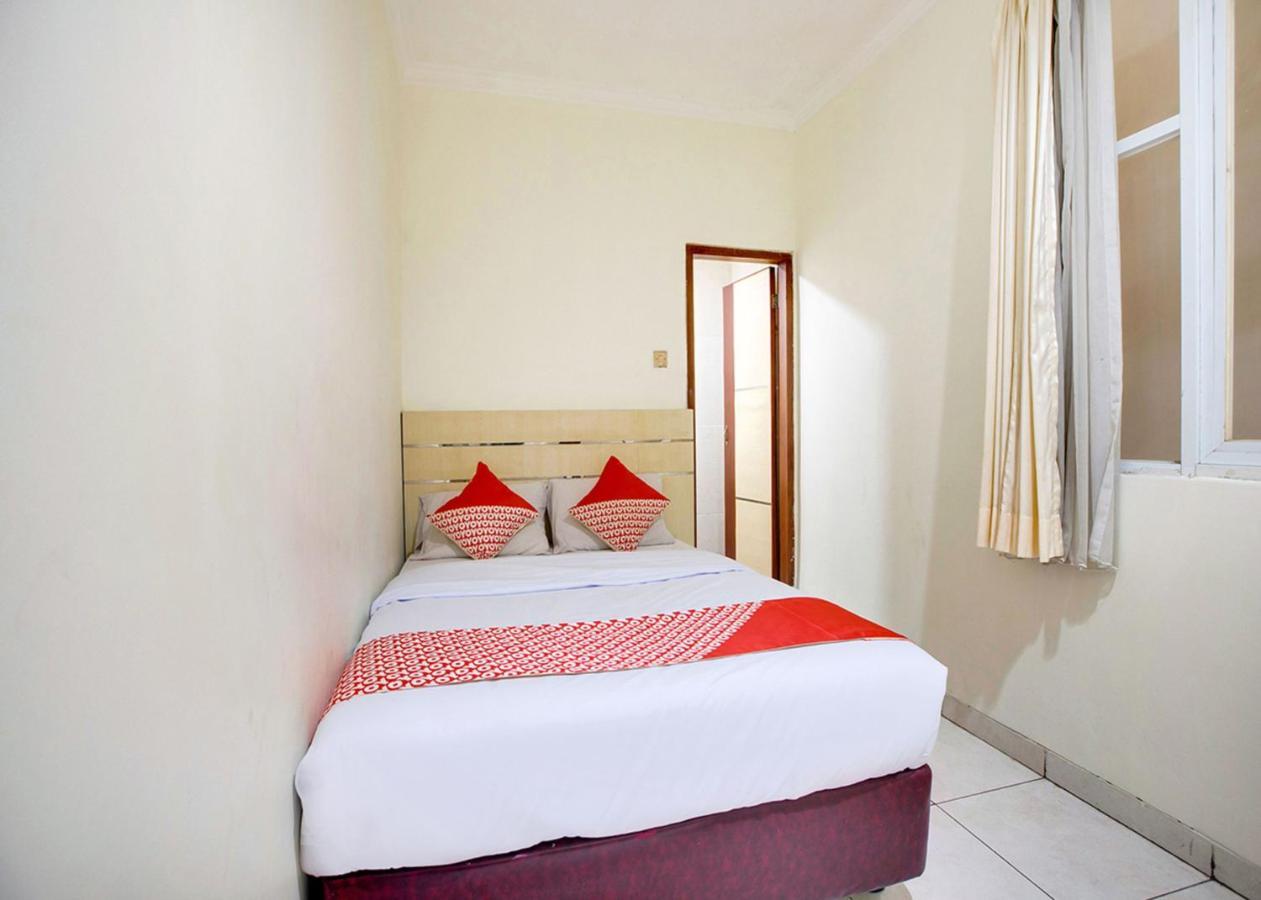 Oyo 2554 Hotel Arimbi Lama Dewi Sartika Bandung Ngoại thất bức ảnh